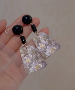 Chinese-Style Retro Lotus Flower Earrings for Women, High-End Ear Clips, Niche Gentle Temperament, No Ear Holes, Super Fairy Design