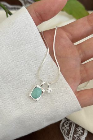 Chinese-Style Retro Tianhe Stone Bead Necklace with Snake Bone Chain Pendant - Trendy 2025 Fashion Accessory