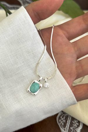 Chinese-Style Retro Tianhe Stone Bead Necklace with Snake Bone Chain Pendant - Trendy 2025 Fashion Accessory