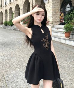 Chinese-Style Sleeveless Dress for Women - Waist-Cinching Elegant French Qipao Skirt for Summer Fashion
