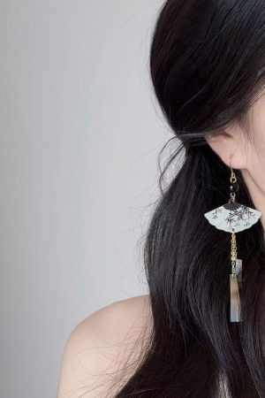 Chinese-Style Tassel Fan Earrings for Women, Bamboo Leaf Design, High-End National Trend Ear Clips, Unique Calligraphy Art Jewelry