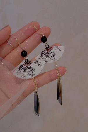 Chinese-Style Tassel Fan Earrings for Women, Bamboo Leaf Design, High-End National Trend Ear Clips, Unique Calligraphy Art Jewelry