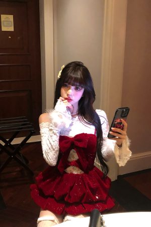 Christmas Lace Camisole Dress for Women - Waist-Cinching Princess Style, Short Skirt for Autumn and Winter Fashion