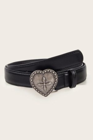 City Fashion Aesthetic, Light Jeans Outfit Winter - Goth Heart & Cross Belt