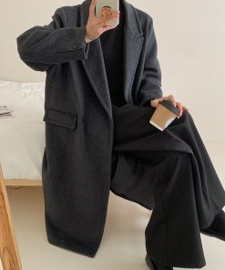 Classic Fit Woolen Overcoat for Women - High-End Winter Coat, Petite Size, Elegant Design, Perfect for Chic Layering