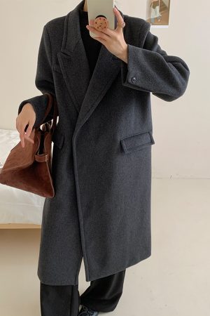 Classic Fit Woolen Overcoat for Women - High-End Winter Coat, Petite Size, Elegant Design, Perfect for Chic Layering