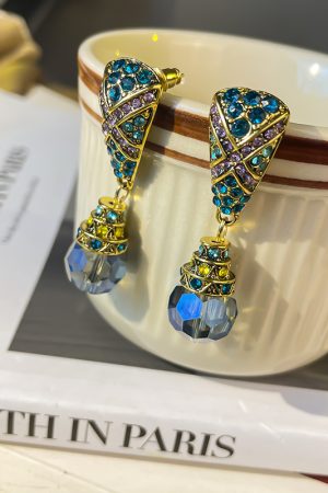Classic Retro Teardrop Pendant Blue Multi-Faceted Crystal Earrings - Unique Temperament Ear Accessories for Chic Style