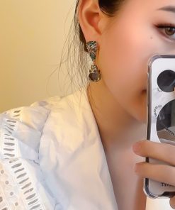 Classic Retro Teardrop Pendant Blue Multi-Faceted Crystal Earrings - Unique Temperament Ear Accessories for Chic Style