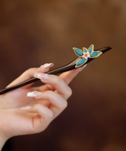 Classical Chinese Style Butterfly Hairpin with Step-Shake Tassel for Women, Wooden Qipao Hairpin for Bun, Black Sandalwood
