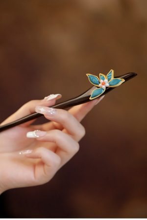 Classical Chinese Style Butterfly Hairpin with Step-Shake Tassel for Women, Wooden Qipao Hairpin for Bun, Black Sandalwood