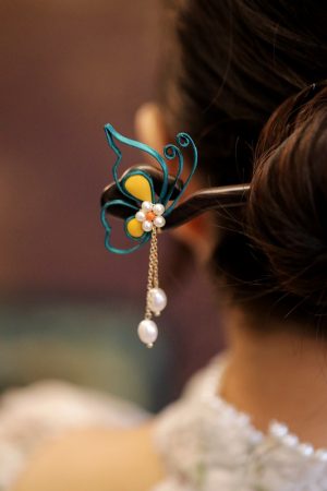 Classical Chinese Style Butterfly Hairpin with Step-Shake Tassel for Women, Wooden Qipao Hairpin for Bun, Black Sandalwood