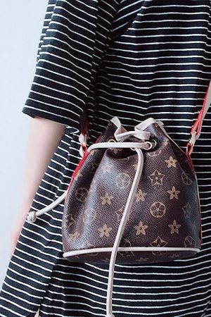 Clearance Canvas Bag - Stylish Everyday Tote, Eco-Friendly, Versatile Design, Perfect for Shopping and Travel