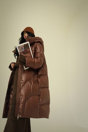 Cocoa Brown Retro High-End 90s Over-Knee Extra Long Quilt Down Jacket with White Duck Down for Winter Fashion
