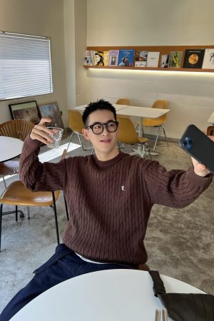 Coffee-Colored Cable-Knit Sweater for Men - Casual Loose Fit, Letter Embroidered, American Style, Perfect for Autumn and Winter