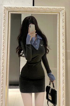 College Style Patchwork Faux Two-Piece Knitted Dress for Women - Waist-Cinching Bodycon Fit, Elegant Short Skirt for Spring Fashion