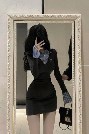 College Style Patchwork Faux Two-Piece Knitted Dress for Women - Waist-Cinching Bodycon Fit, Elegant Short Skirt for Spring Fashion