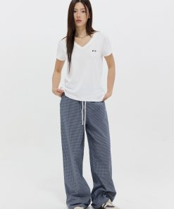 Color-Block Embroidered V-Neck Short-Sleeve T-Shirt - Loose Casual Top for Effortless Style