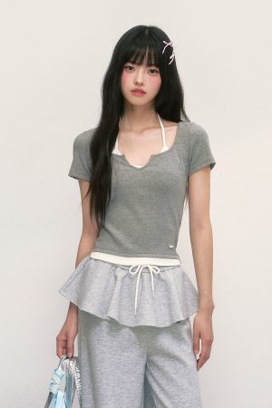 Color-Block Faux Two-Piece Short-Sleeve Women's V-Neck Tie-Back Halter T-Shirt - Trendy Summer Top for 2025 Fashion Enthusiasts