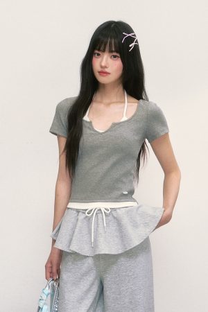 Color-Block Faux Two-Piece Short-Sleeve Women's V-Neck Tie-Back Halter T-Shirt - Trendy Summer Top for 2025 Fashion Enthusiasts