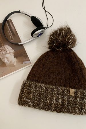 Color-Block Gradient Knitted Hat for Women - Cute Face-Shaping Warm Ear Protection for Autumn Winter, Large Head Wrap Style