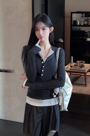 Color Block Long Sleeve T-Shirt for Women - Slim Fit V-Neck Fake Two-Piece Autumn Winter Top - Stylish Casual Layering Essential
