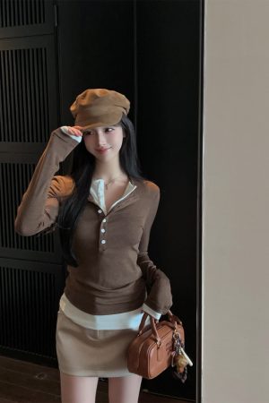 Color Block Long Sleeve T-Shirt for Women - Slim Fit V-Neck Fake Two-Piece Autumn Winter Top - Stylish Casual Layering Essential