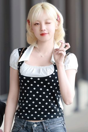 Color-Block Polka Dot Spliced Lapel Faux Two-Piece T-Shirt - Slim-Fit Versatile French Style Short Top