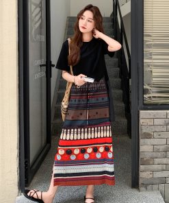 Color-Block Two-Piece Skirt Set for Women, Stylish Black Top, Elegant Summer Fashion 2025, Trendy Dopamine Colors