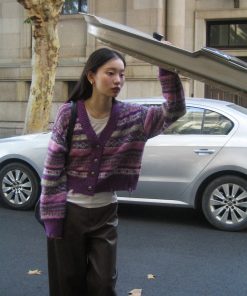 Color-Block V-Neck Fair Isle Striped Jacquard Knit Cardigan - Trendy Layering Piece for 90s Inspired Style