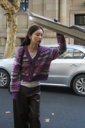 Color-Block V-Neck Fair Isle Striped Jacquard Knit Cardigan - Trendy Layering Piece for 90s Inspired Style
