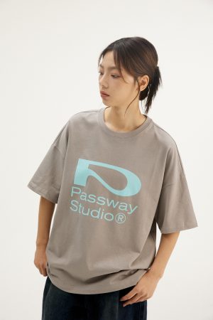 Color-Blocked P Logo Short Sleeve Loose Fit Raglan T-Shirt for Men and Women - Trendy 2025 Unisex Casual Wear
