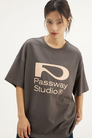 Color-Blocked P Logo Short Sleeve Loose Fit Raglan T-Shirt for Men and Women - Trendy 2025 Unisex Casual Wear