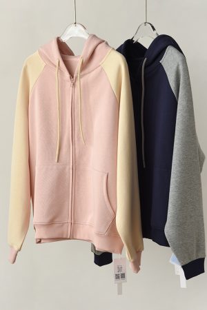 Color-Blocking Long Sleeve Hooded Sweatshirt - Korean Style Loose Fit, Age-Reducing College Vibe, Trendy Casual Wear