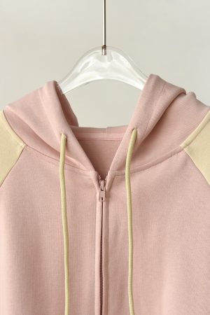 Color-Blocking Long Sleeve Hooded Sweatshirt - Korean Style Loose Fit, Age-Reducing College Vibe, Trendy Casual Wear