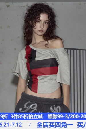 Color-Blocking Printed Off-Shoulder T-Shirt â€“ Loose Fit, Ruffled Waist, Cropped Design â€“ 90s Inspired Sports Jersey Style