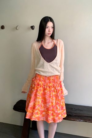 Color-Blocking Spliced Halter Top with Big U-Neck, Hollow-Out Design, Snowflake Fabric, Sun Protection, Perfect for Summer Style