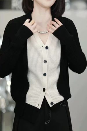 Color-Blocking V-Neck Knitted Cardigan for Women - Slim Fit Sweater Jacket, 2025 Autumn Style, Trendy Layering Piece