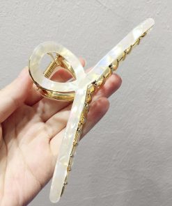 Colorful Acrylic Resin Large Cross Hair Clip - Sweet Temperament Ponytail Clip for Spring and Summer Style