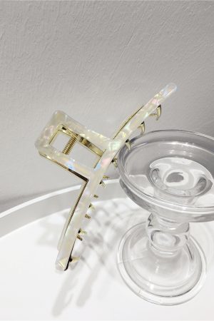 Colorful Acrylic Resin Large Cross Hair Clip - Sweet Temperament Ponytail Clip for Spring and Summer Style