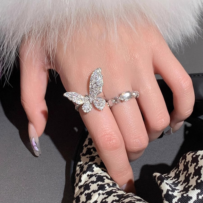 Colorful Butterfly Ring for Women - Two-Color Minimalist Open Finger Ring, 2025 Exquisite Versatile High-End Fashion Accessory Colorful Butterfly Ring for Women - Two-Color Minimalist Open Finger Ring, 2025 Exquisite Versatile High-End Fashion Accessory