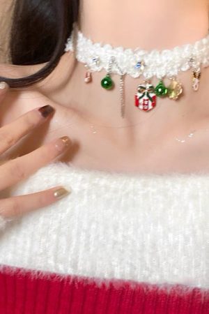 Colorful Christmas Snowflake Plush Necklace | Pearl Choker Heart Collarbone Chain for New Year Holiday Accessories