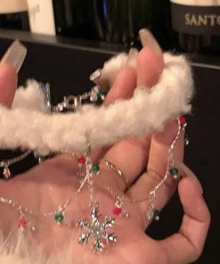 Colorful Christmas Snowflake Plush Necklace | Pearl Choker Heart Collarbone Chain for New Year Holiday Accessories