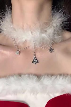 Colorful Christmas Snowflake Plush Necklace | Pearl Choker Heart Collarbone Chain for New Year Holiday Accessories