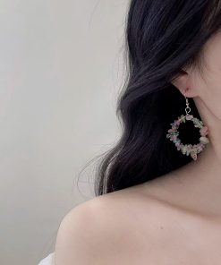 Colorful Crystal Chip Woven Circle Earrings for Women - Exquisite Non-Pierced Mosquito Coil Ear Clips, Boho Chic Style