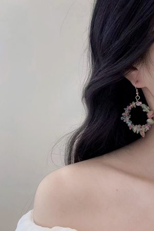 Colorful Crystal Chip Woven Circle Earrings for Women - Exquisite Non-Pierced Mosquito Coil Ear Clips, Boho Chic Style
