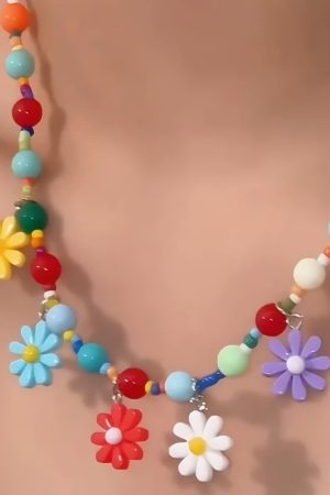 Colorful Daisy Necklace for Women - Contrast Color Collarbone Chain, Summer Vacation Style, Sweet Niche Design, Trendy Accessories