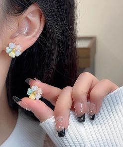 Colorful Flower Stud Earrings in 925 Silver - Exquisite Minimalist Design, Versatile Ear Accessories for Everyday Style