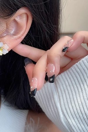 Colorful Flower Stud Earrings in 925 Silver - Exquisite Minimalist Design, Versatile Ear Accessories for Everyday Style