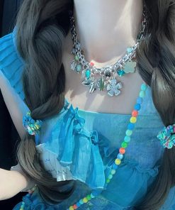 Colorful Heavy Metal Flower Necklace - Vacation Style Clavicle Chain Accessory for Sweet and Spicy Girls, Trendy Boho Fashion Statement