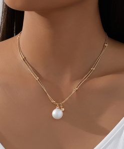 Colorful Imitation Pearl Necklace for Girls - Light Luxury Clavicle Chain with High-Quality Elegance and Trendy Style